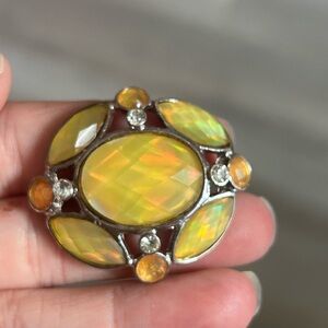 4/$100 Bright neon yellow vintage brooch 😎